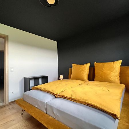 Stay Nice Apartments Dorfen Naehe Muenchen Jacuzzi Grillkota 75 Zoll Tv Eksteriør bilde