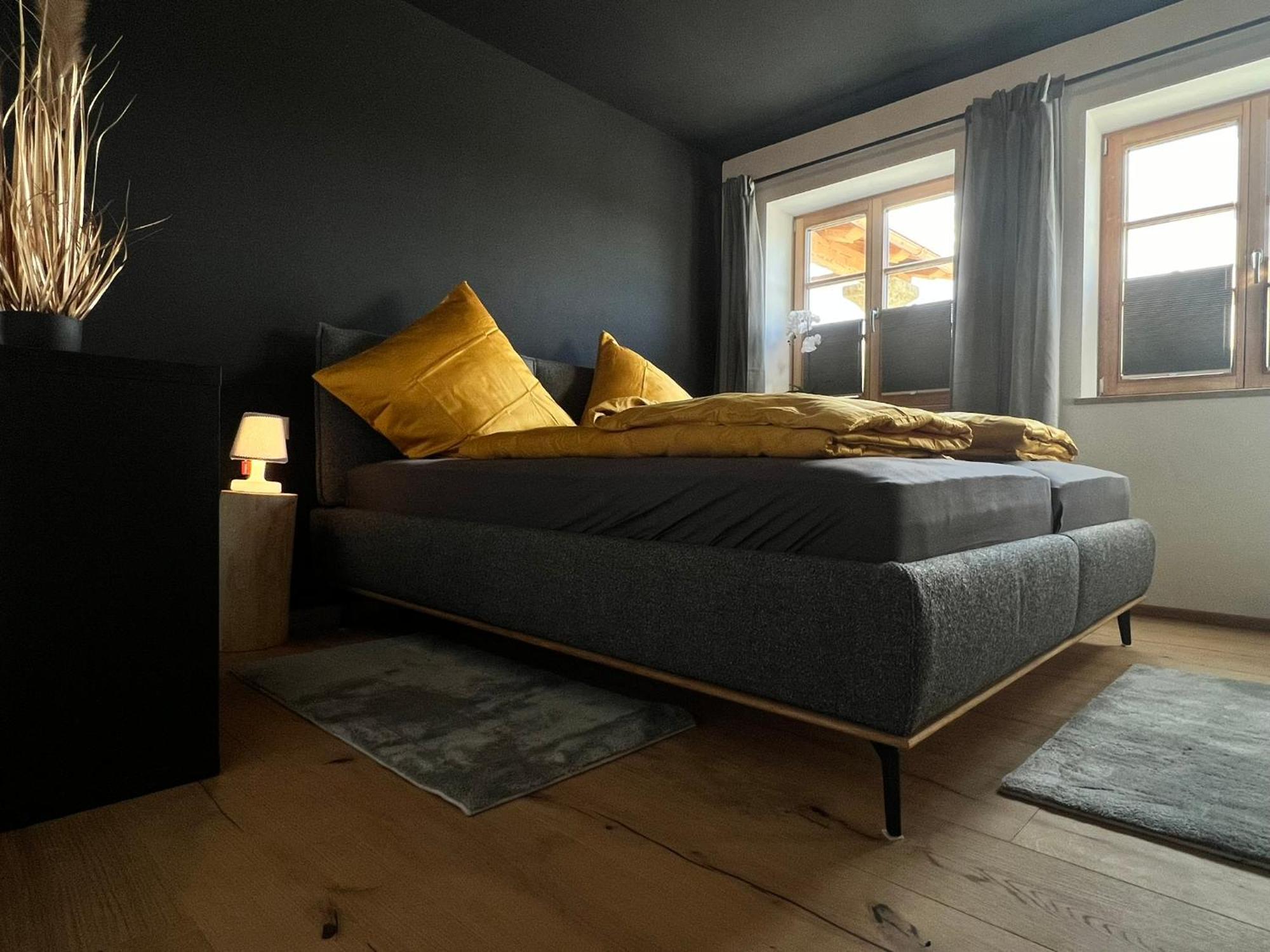 Stay Nice Apartments Dorfen Naehe Muenchen Jacuzzi Grillkota 75 Zoll Tv Eksteriør bilde