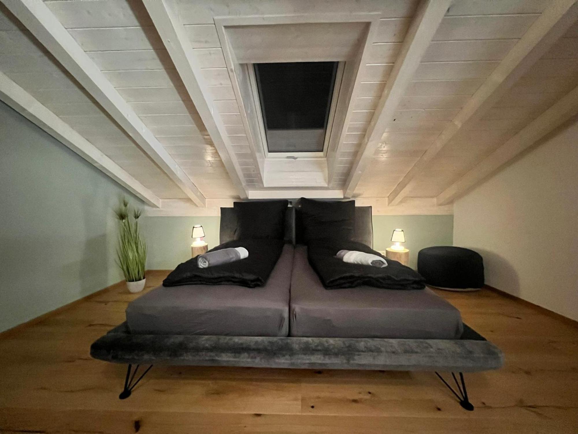 Stay Nice Apartments Dorfen Naehe Muenchen Jacuzzi Grillkota 75 Zoll Tv Eksteriør bilde